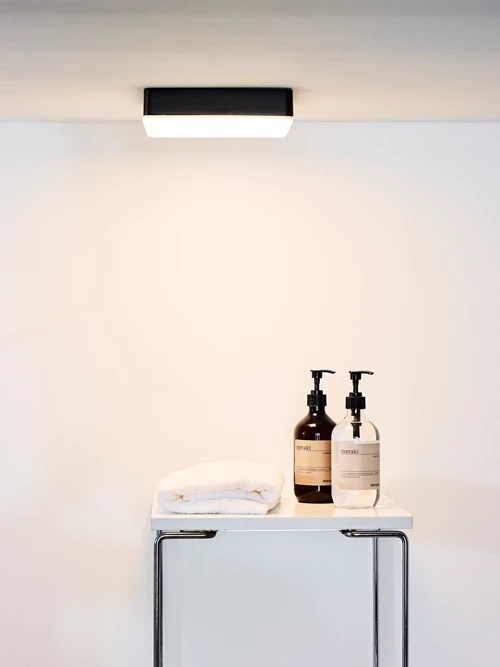 Lucide CERES-LED - Plafonnier Salle de bains - LED Dim. - 1x30W 3000K - IP44 - Noir - ambiance 1